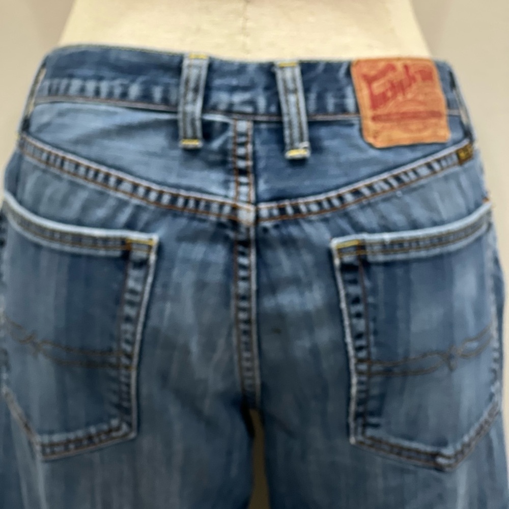 Mid-rise Vintage Style, Straight Leg Jeans - Picture 3 of 4